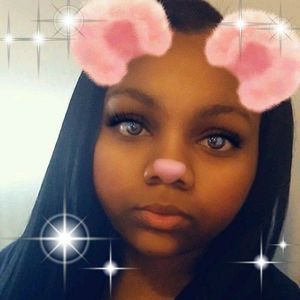 Meet your Posher, Adreanna